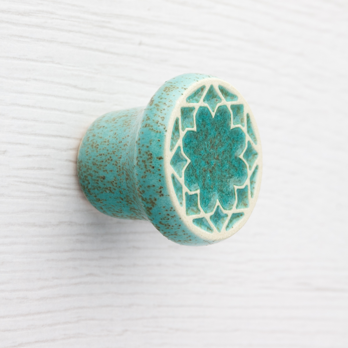 gałka do mebli miętowa