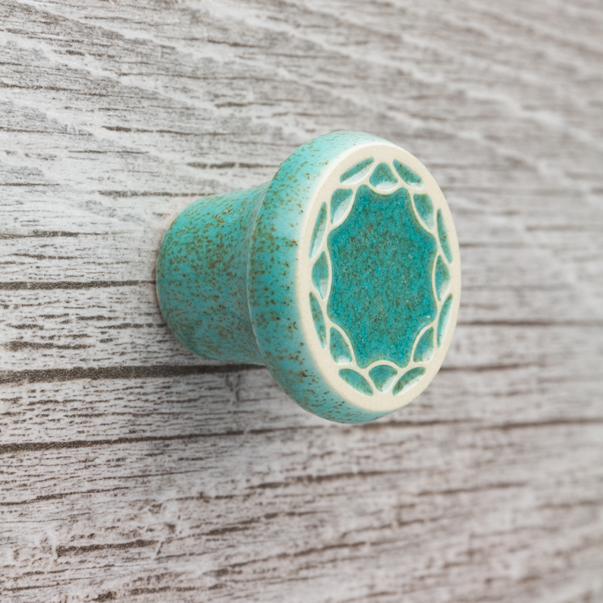 miętowe gałki do mebli