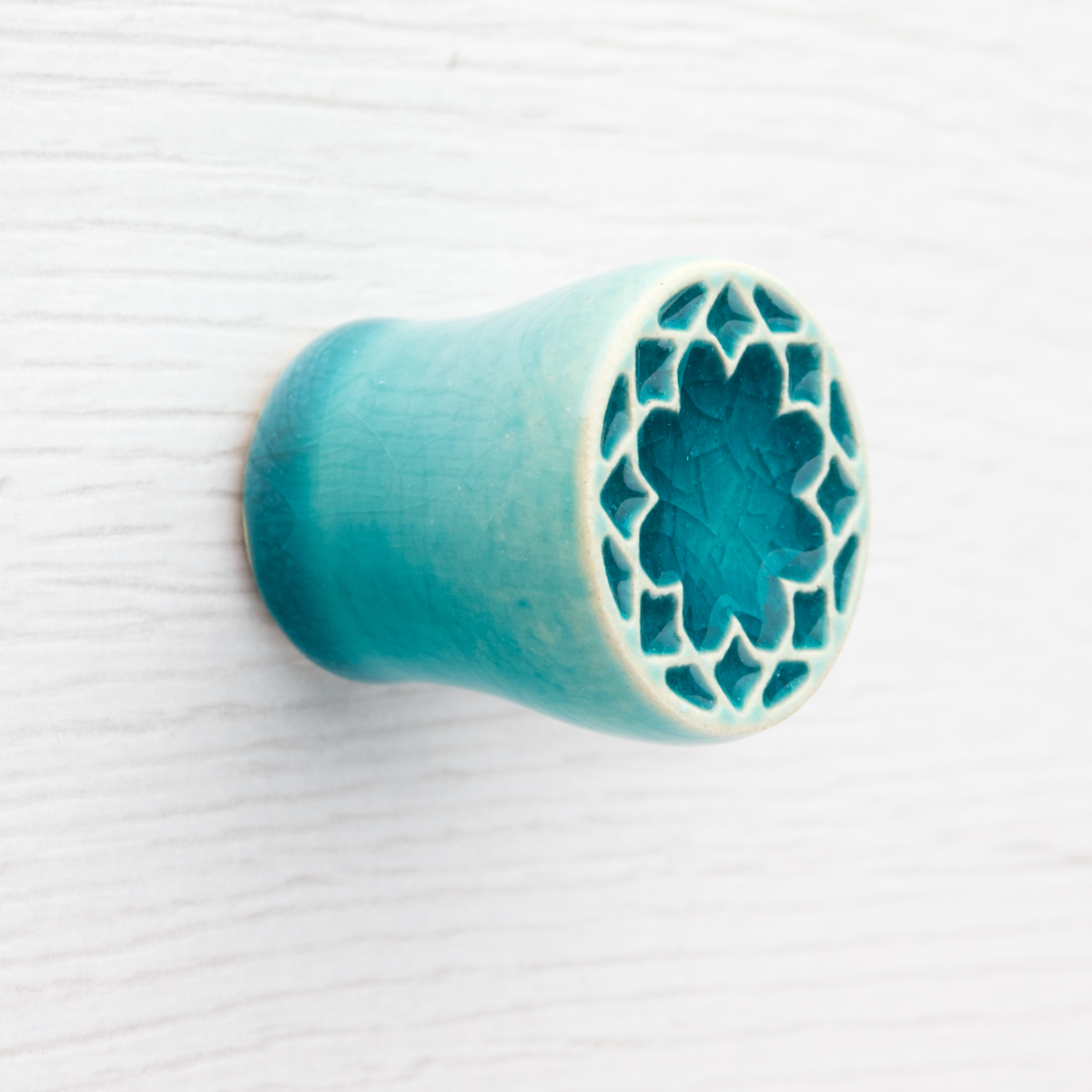 gałka do mebli turkusowa