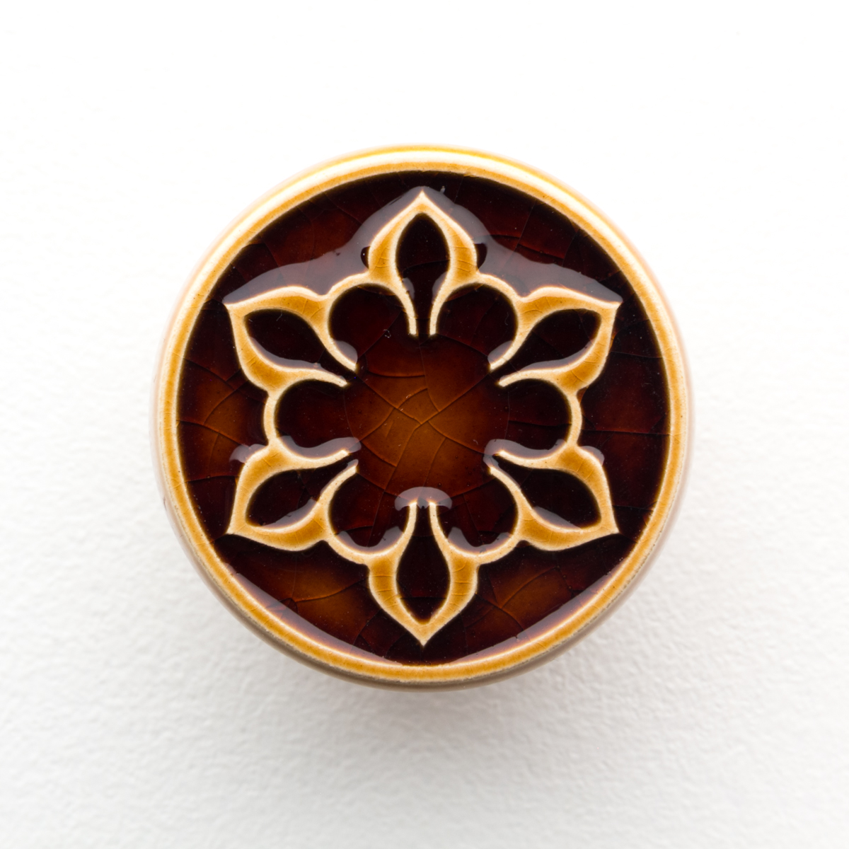 brązowe gałki do mebli