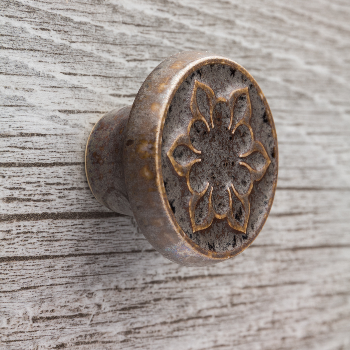 złoto-brązowa gałka do mebli