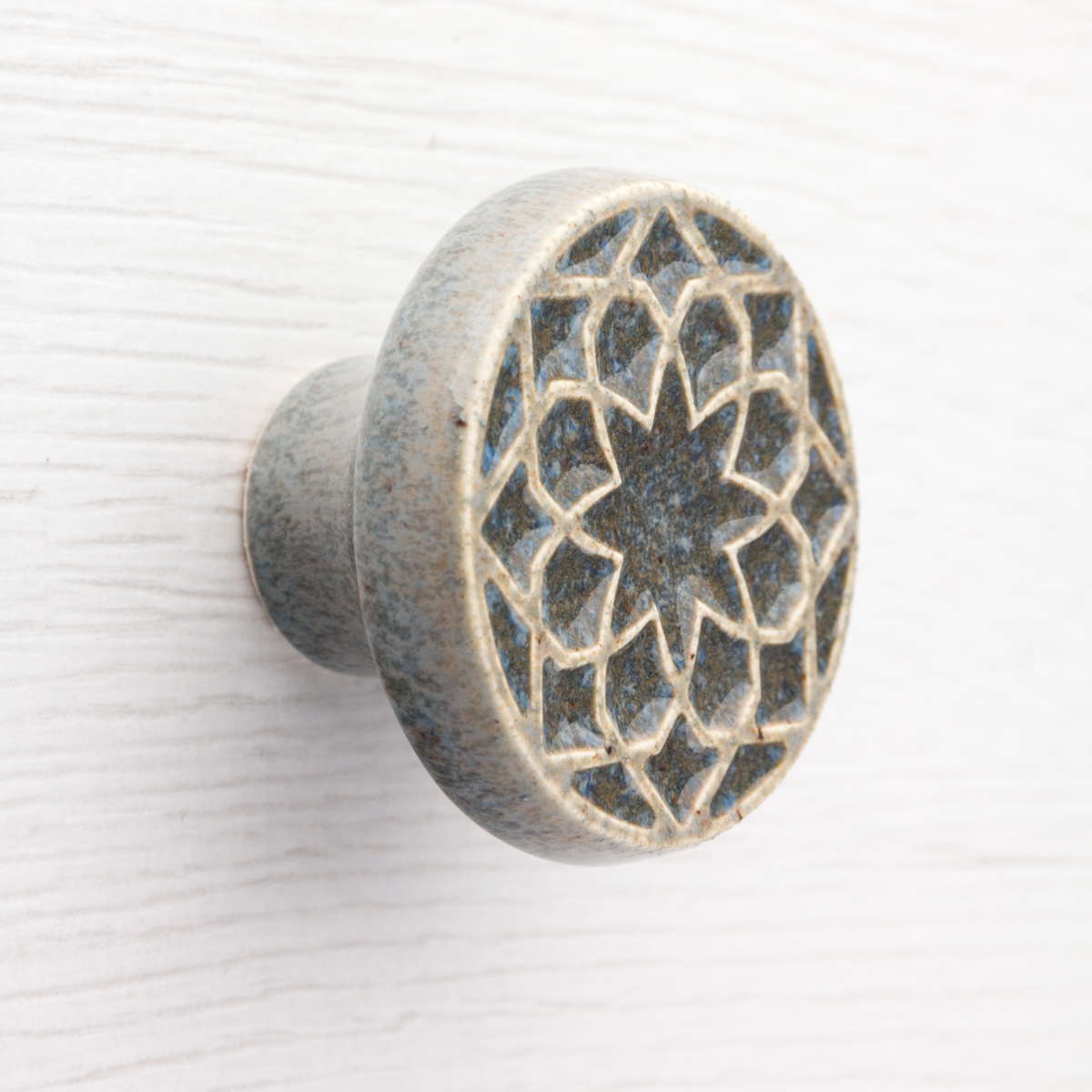 szaro-brązowa gałki do mebli