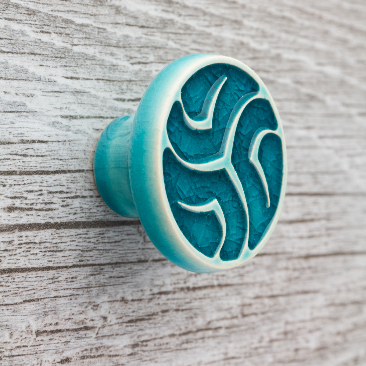 turkusowe gałki do mebli