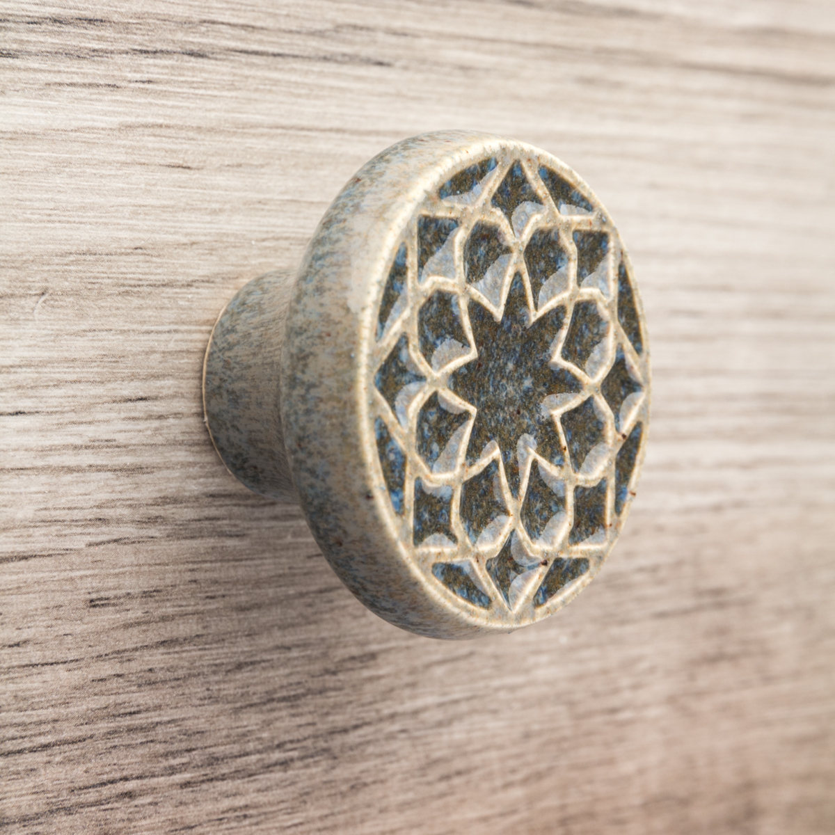 szaro-brązowa gałki do mebli