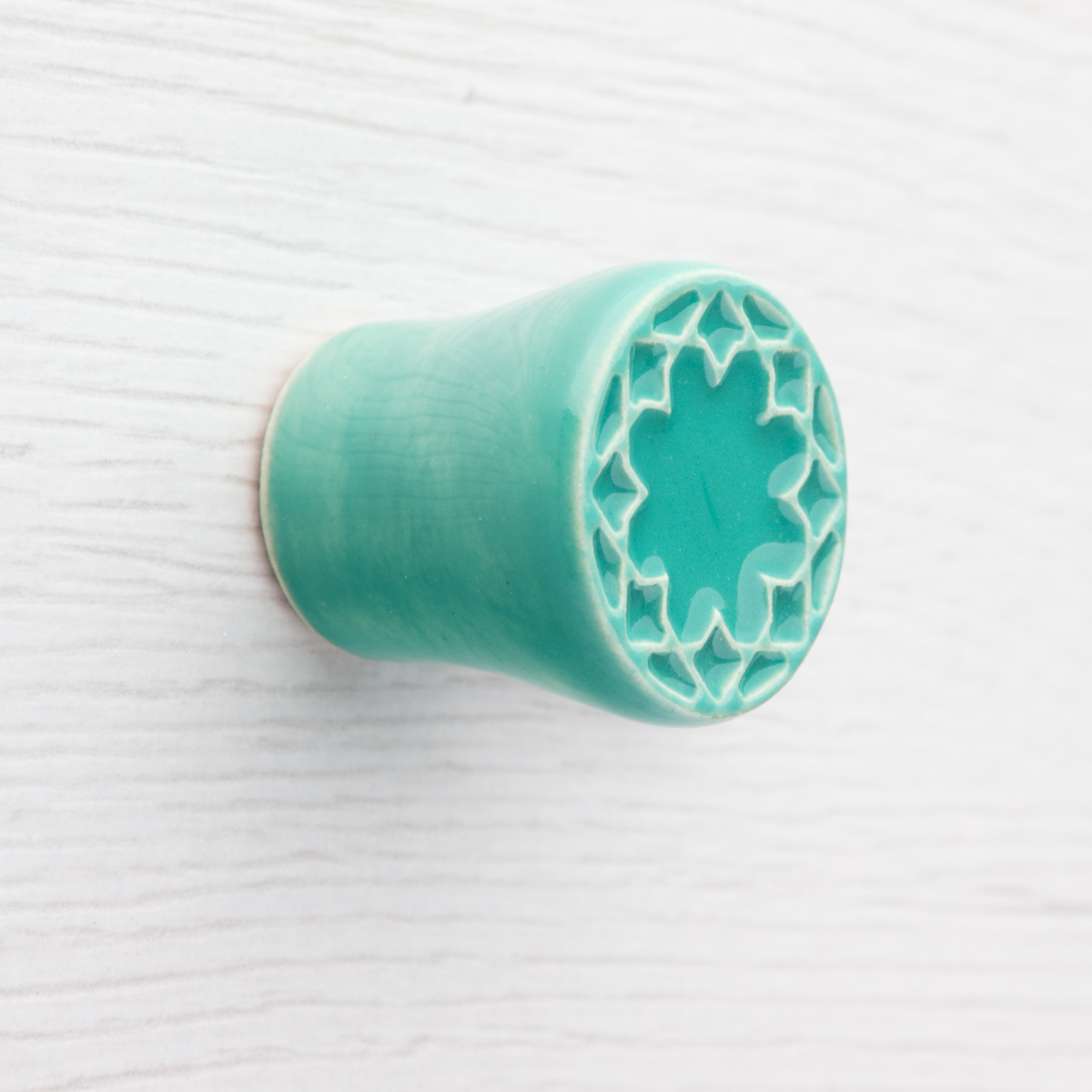 gałka do mebli miętowo-turkusowa